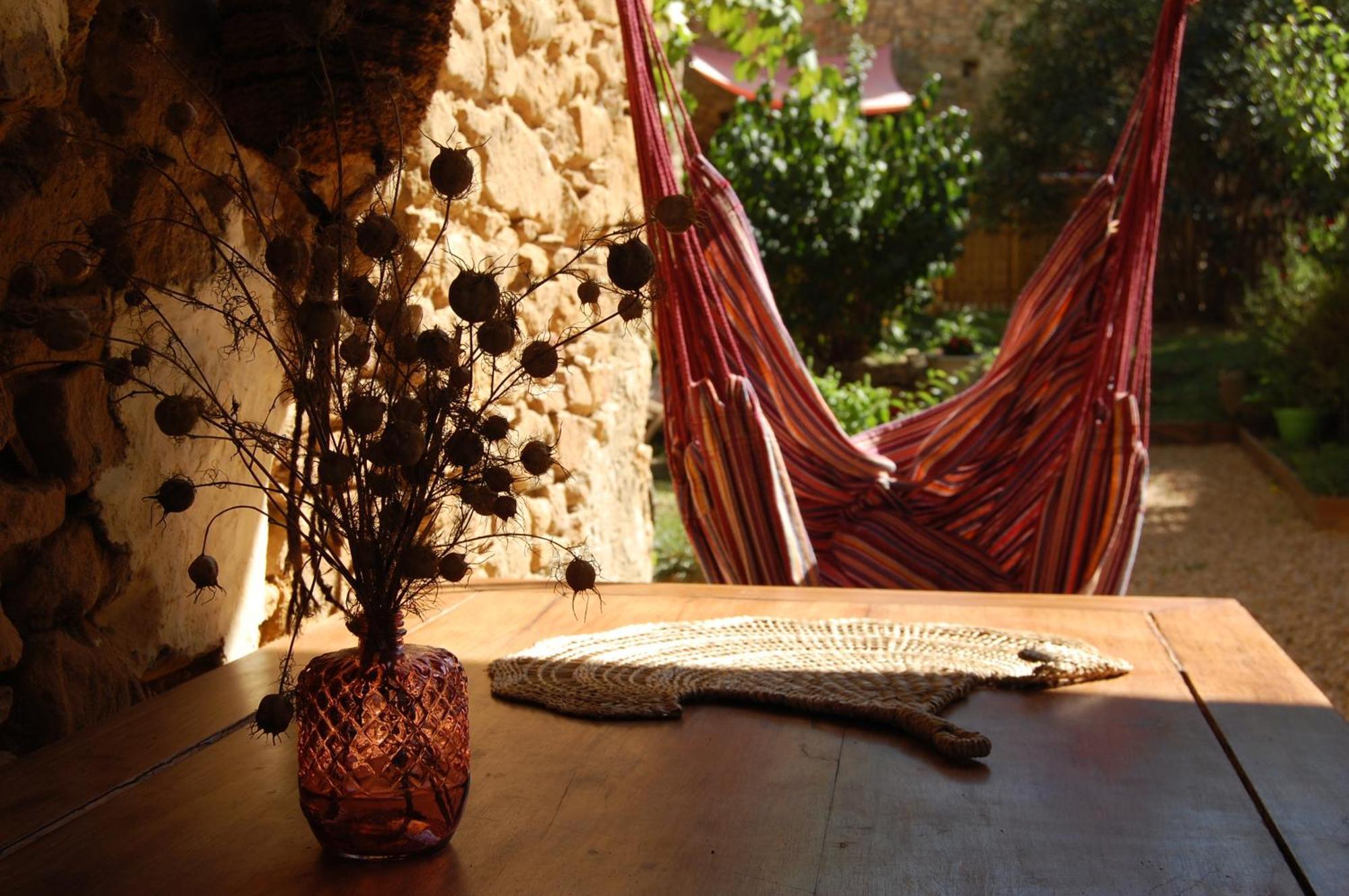 La Bucolique, Chambres Et Jardin D'Hotes Sabran Exterior foto