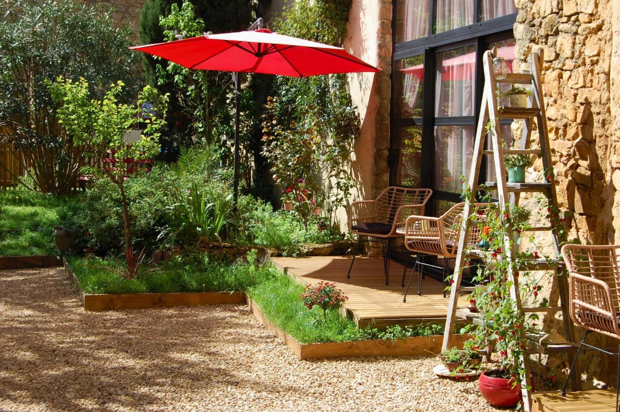 La Bucolique, Chambres Et Jardin D'Hotes Sabran Exterior foto