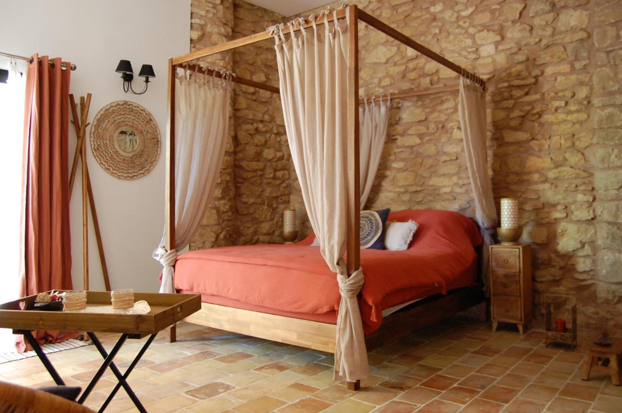 La Bucolique, Chambres Et Jardin D'Hotes Sabran Exterior foto